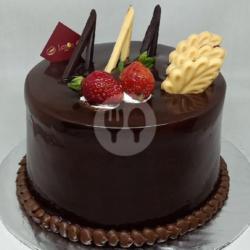 Chocolate Fudge Cake 16 Cm Bulat - Model.b