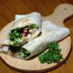 Caesar Chicken Wraps