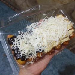 Pisang Crispy Coklat Tiramisu Topping Keju