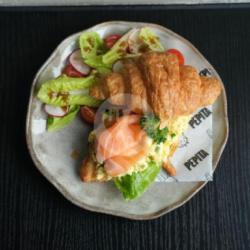 Scrambled Eggs And Smoke Salmon Croissant