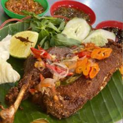 Bebek Goreng