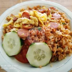 Nasi Goreng Campur Sosis   Telor