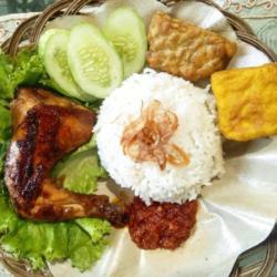 Nasi Ayam Panggang Tempe Tahu