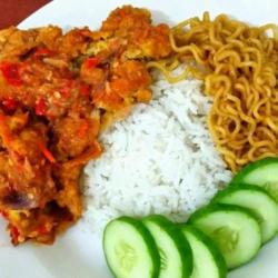 Indomie Nasi Ayam Geprek