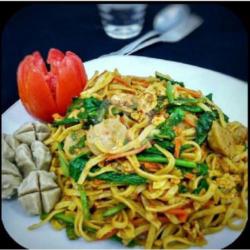 Ifu Mie Goreng Komplit