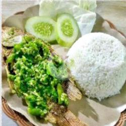 Mujaer Penyet Sambal Ijo Nasi