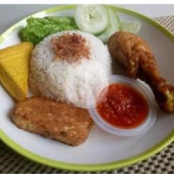 Nasi Paha Kremes Tahu Tempe