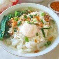 Kwetiau / Bihun Kuah Telur