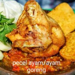 Ayam Goreng/pecel Ayam