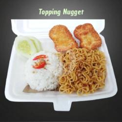 Nasi Imdomie Goreng Pake Nugget