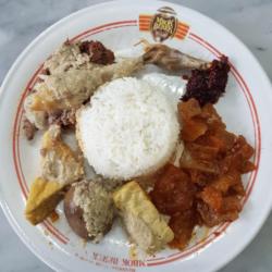 Nasi Gudeg Istimewa