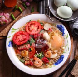 Bihun Tomat Isi Seafood Casio Lapciong Telor