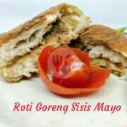 Roti Goreng Sosis Mayo