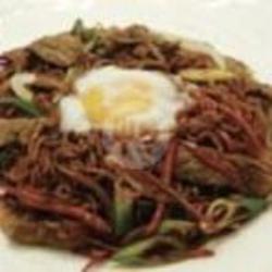 Stir Fried Beef Ramyeon