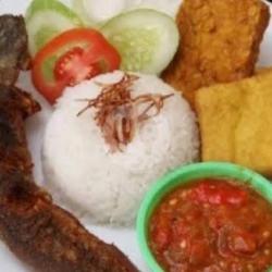 Nasi Lele Krispy Sambel Ijo/merah