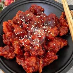 Kulit Ayam Crispy Saus Gochujang