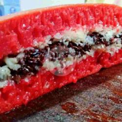 Martabak Manis: Red Velvet Ketan Keju