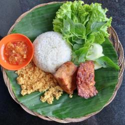 Nasi Tahu Tempe Kremes