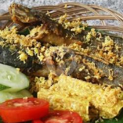 Nasi   Lele Goreng