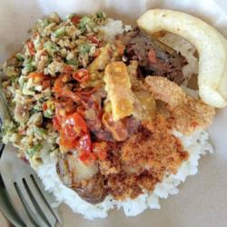 Nasi Lawar Kuwir