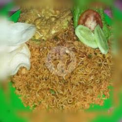 Mie Nasi Goreng Pedas