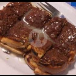 Roti Coklat Strowberi Susu