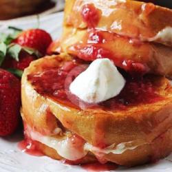 Strawberry Toast