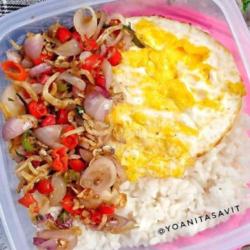 Rice Bowl Teri Kacang  Telur Ceplok