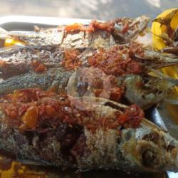 Nasi Campur Ikan Oci Goreng Sous