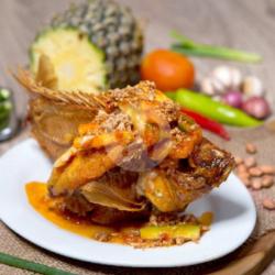 Ikan Gurame Bumbu Rujak 5 Ons