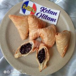 Molen Ketan Hitam