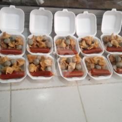 Cilok Aci ,tahu Bakso, Somay Goreng