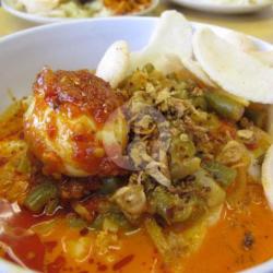 Lontong Medan Ayam  Telur Pedas