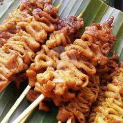 Nasi   Sate Usus Kremes   Tahu   Tempe   Sambal   Lalapan