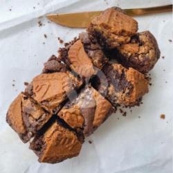 Small Fudgy Brownies - Biscoff