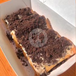 Lumpia Pisang Tiramisu Oreo