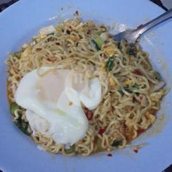 Mie Nyemek  Telur