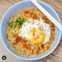 Indomie Soto Lamongan  Telor Rebus