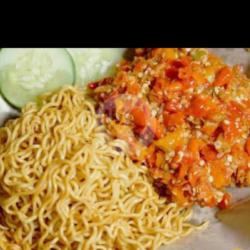 Mie Goreng Ayam Geprek