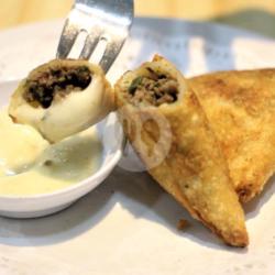 Samosa Daging Sapi