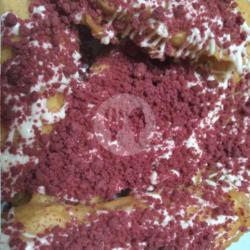 Gorengin Nanas Red Velvet Crumb