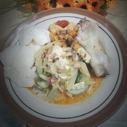 Lontong Sayur Komplit