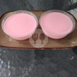 Silky Puding  Strawberry