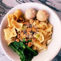 Kwetiau Ayam Jamur Baso