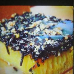 Martabak Manis Blueberry Pisang Kacang