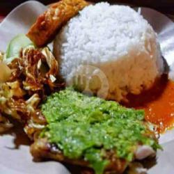 Nasi Ayam Penyet Cabe  Ijo   Col Goreng