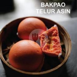 Bakpao Telur Asin