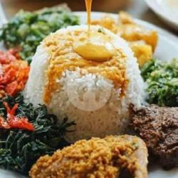 Nasi Ayam Goreng   Rendang Sapi