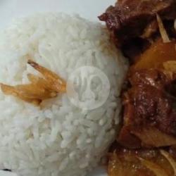 Nasi Uduk Semur Daging Sapi