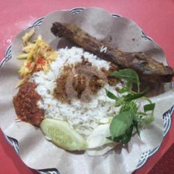 Nasi Kepala Bebek